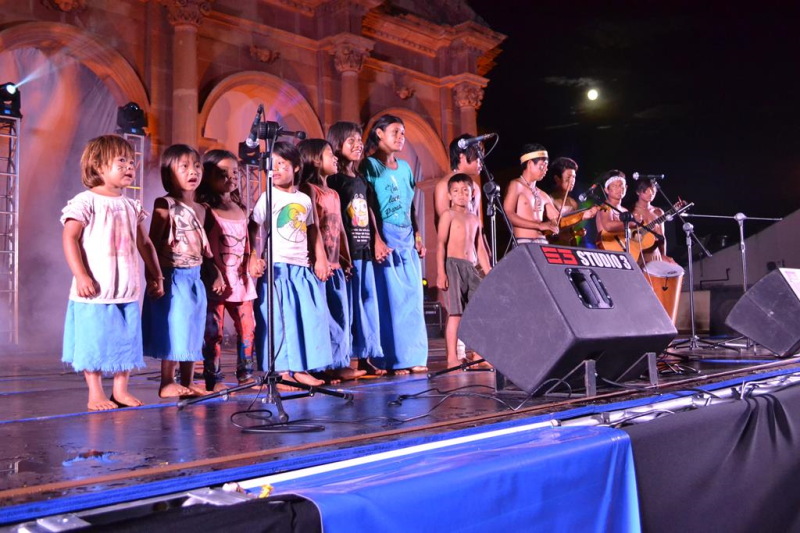 Orquestra Missioneira de Cordas e Coral Tapê Porã encantam público